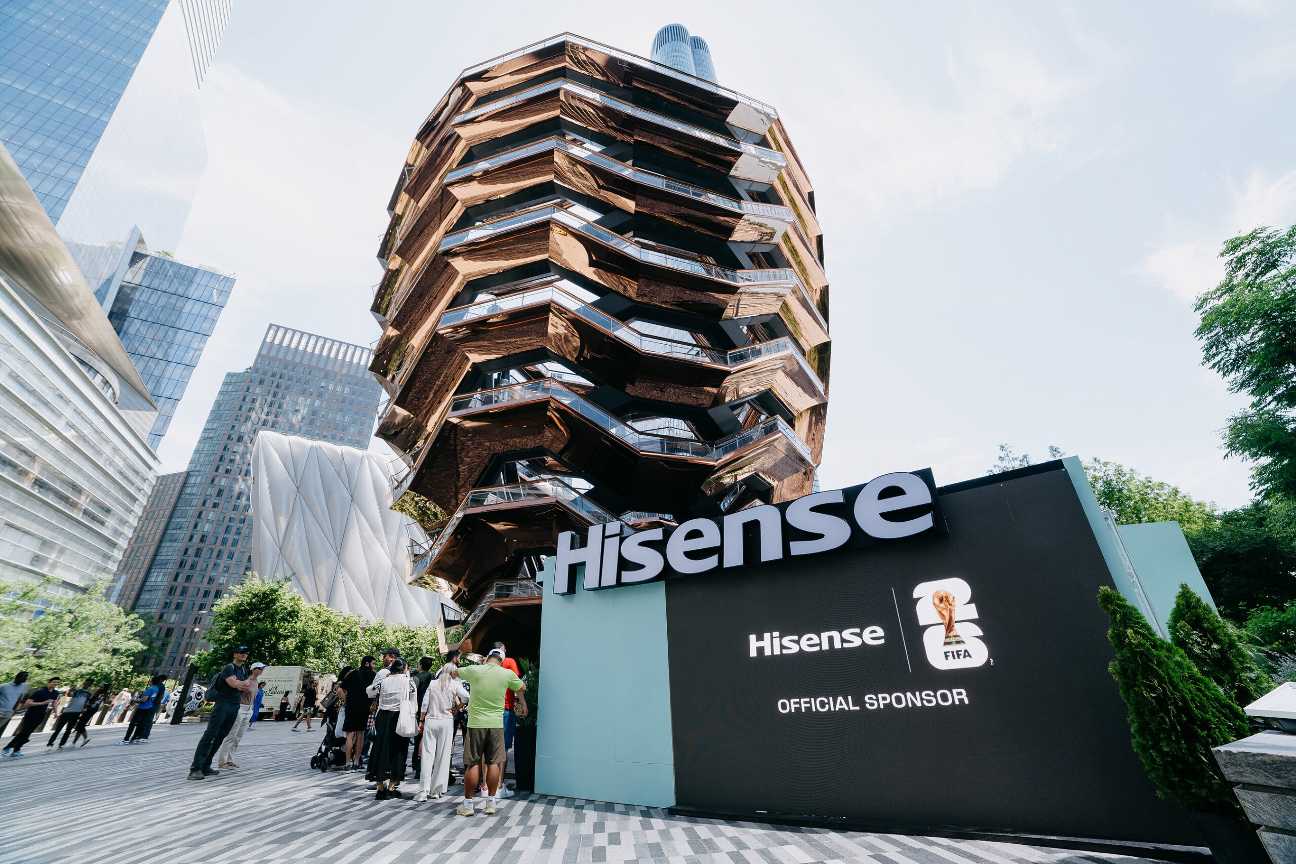 Hisense Gelar Instalasi RGB Interaktif di New York